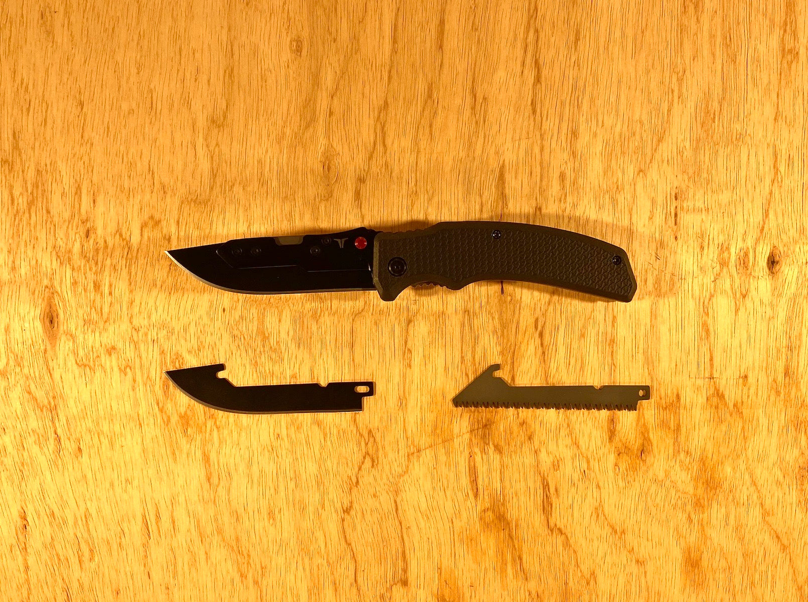 True Replaceable Blade Pocket Knife
